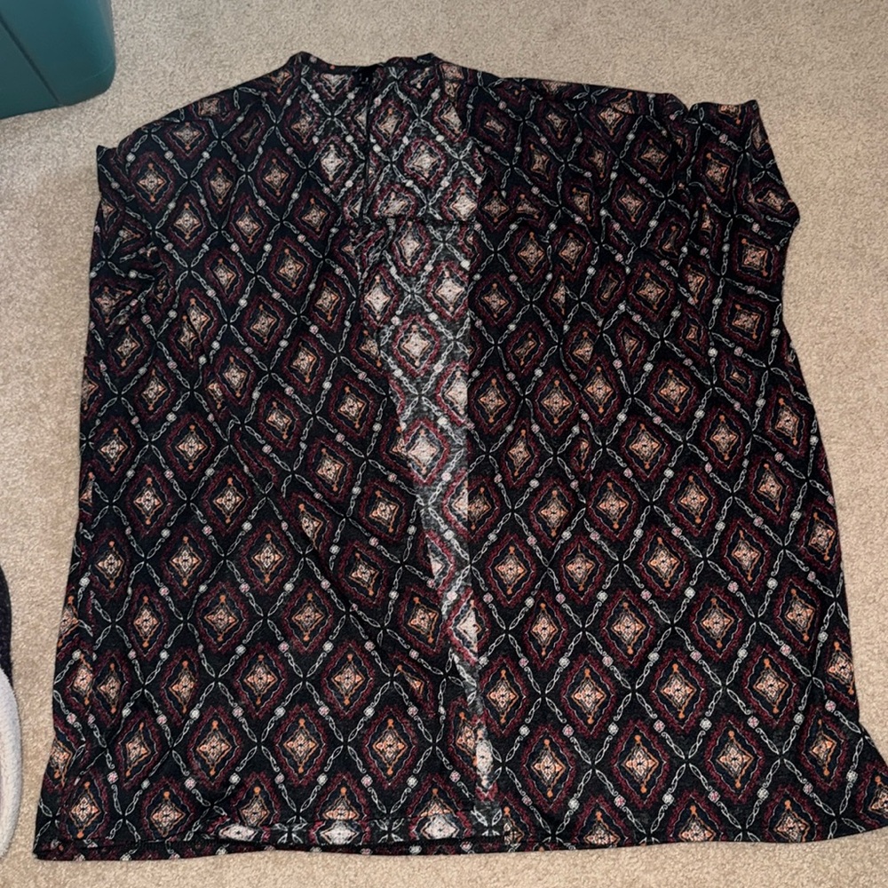 Patterned light weight cardigan Torrid size 3